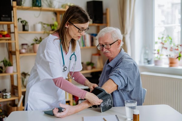 Médecin à Domicile au Maroc : un médecin de garde près de chez vous