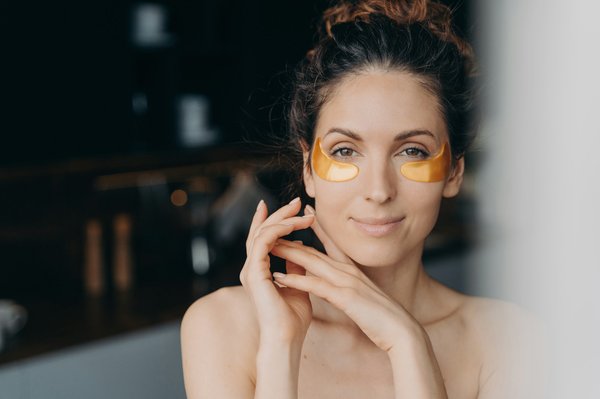 Découvrez les bienfaits des patchs anti-âge microneedling